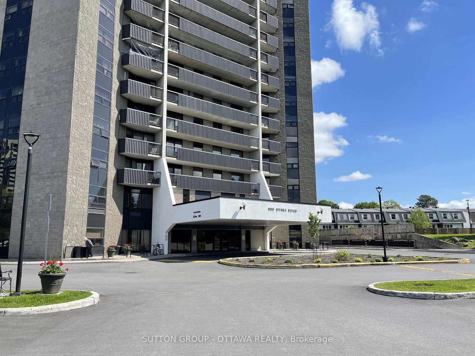 704 - 900 Dynes Road, Ottawa, ON