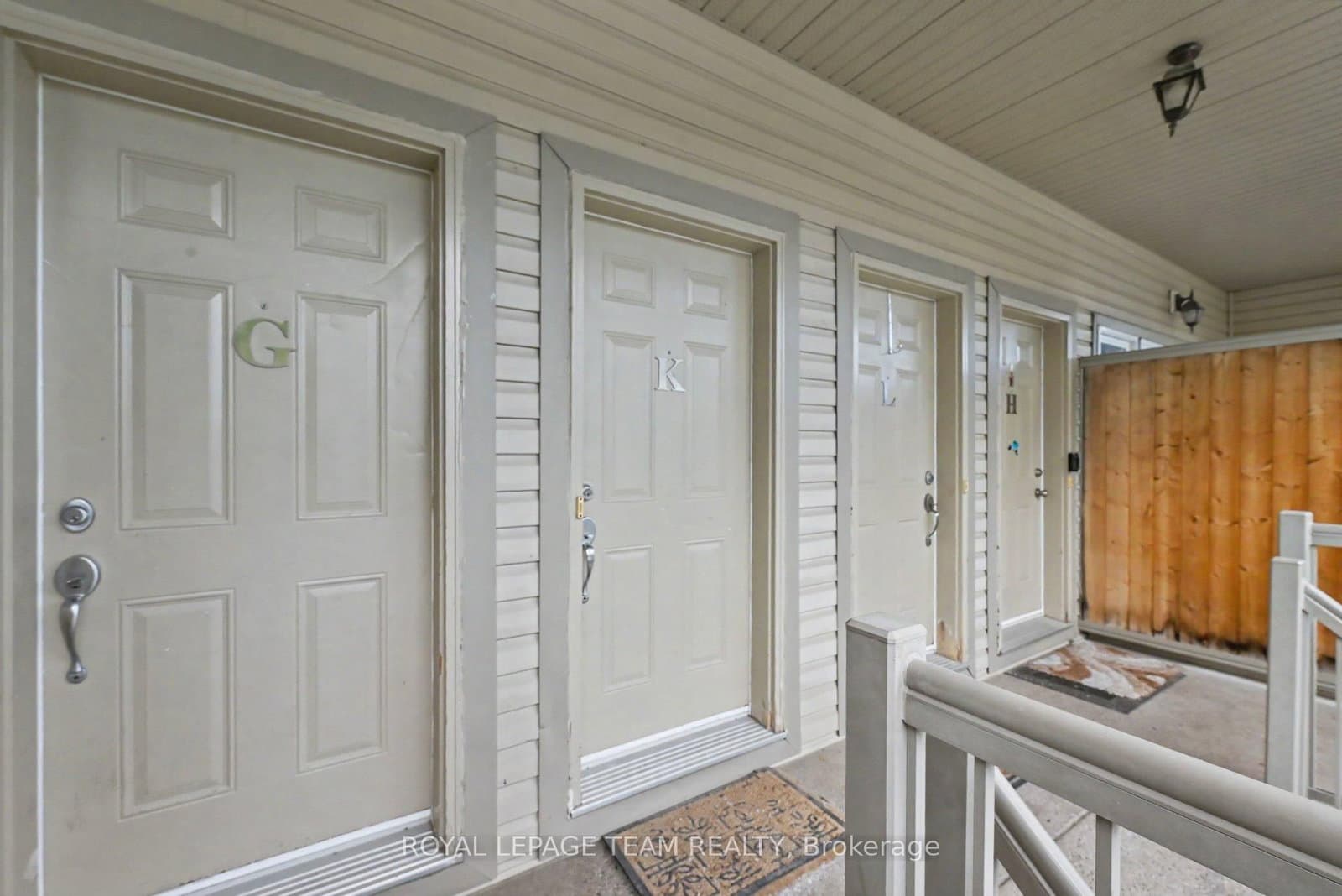 K - 251 CRESTWAY Drive, Ottawa, ON — photo 3