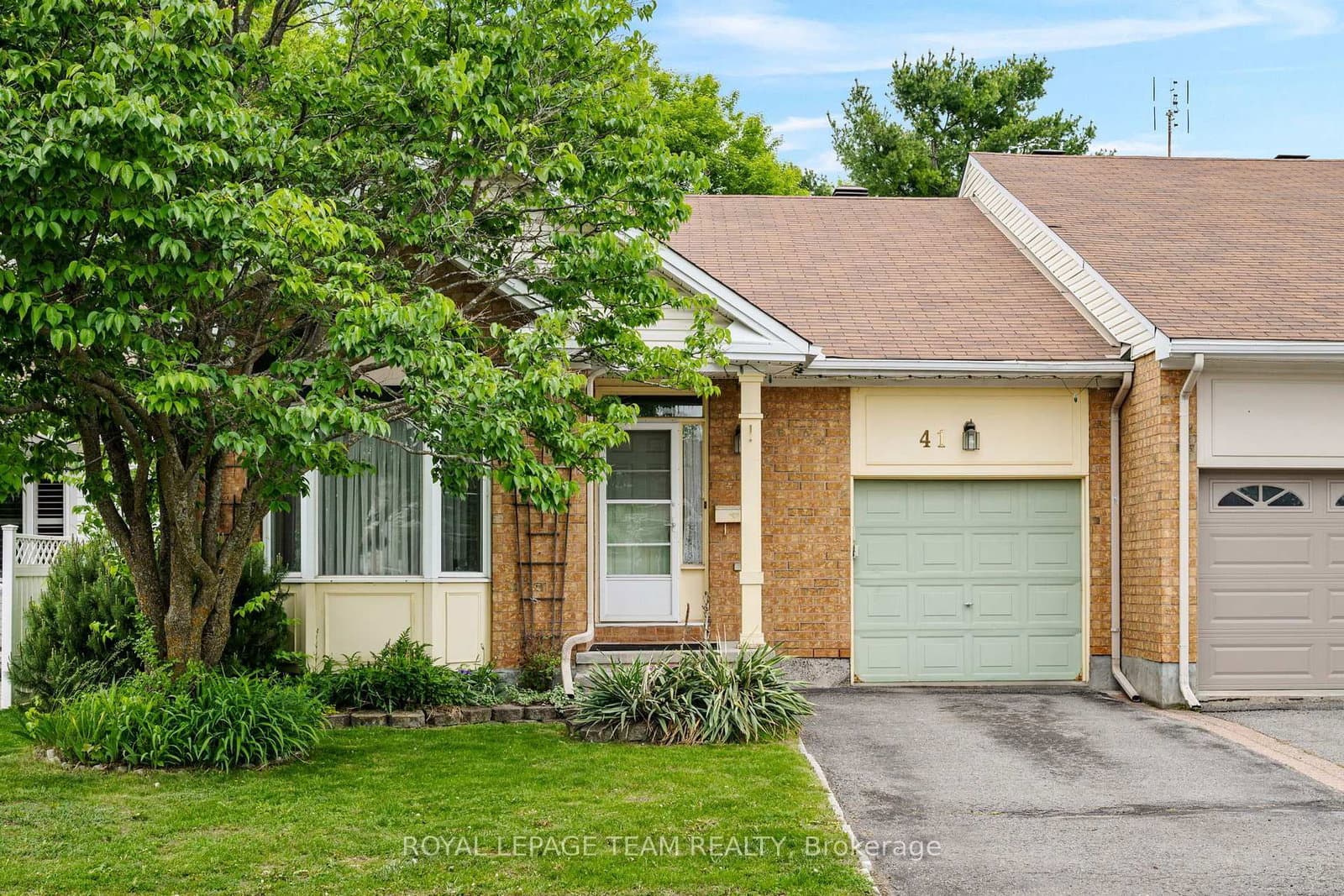 41 Billingham Crescent, Ottawa, ON — photo 2