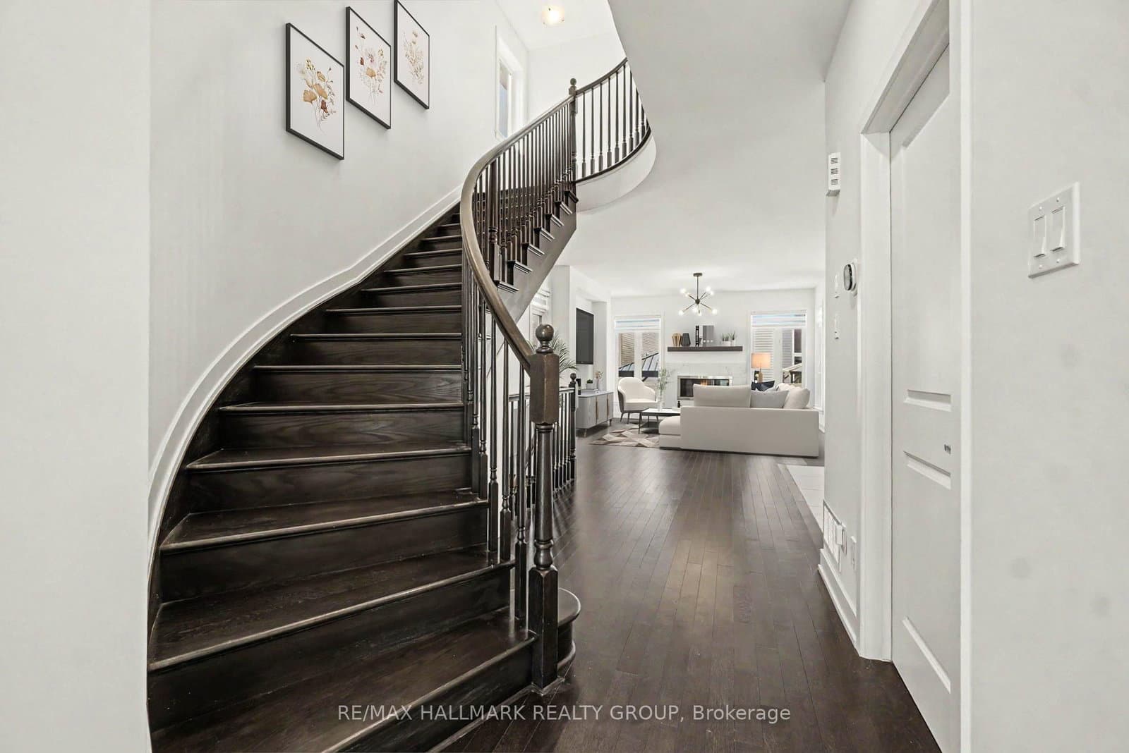 257 Joshua Street, Ottawa, ON — photo 2