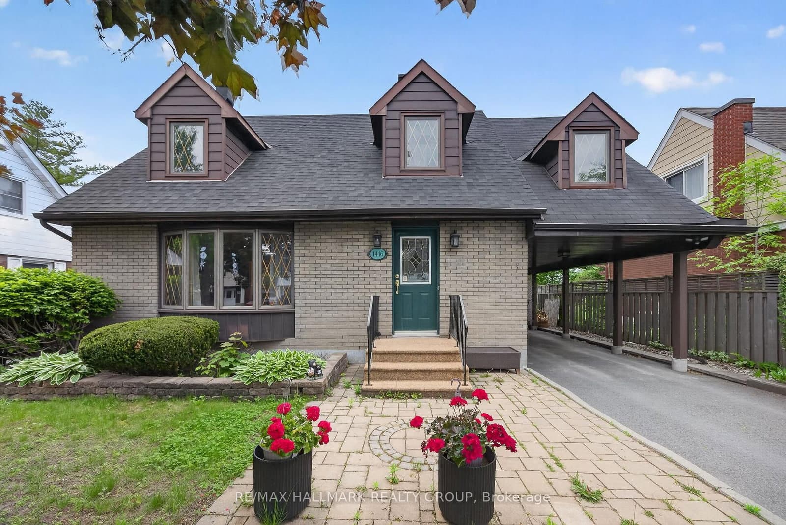 1416 Woodward Avenue, Ottawa, ON