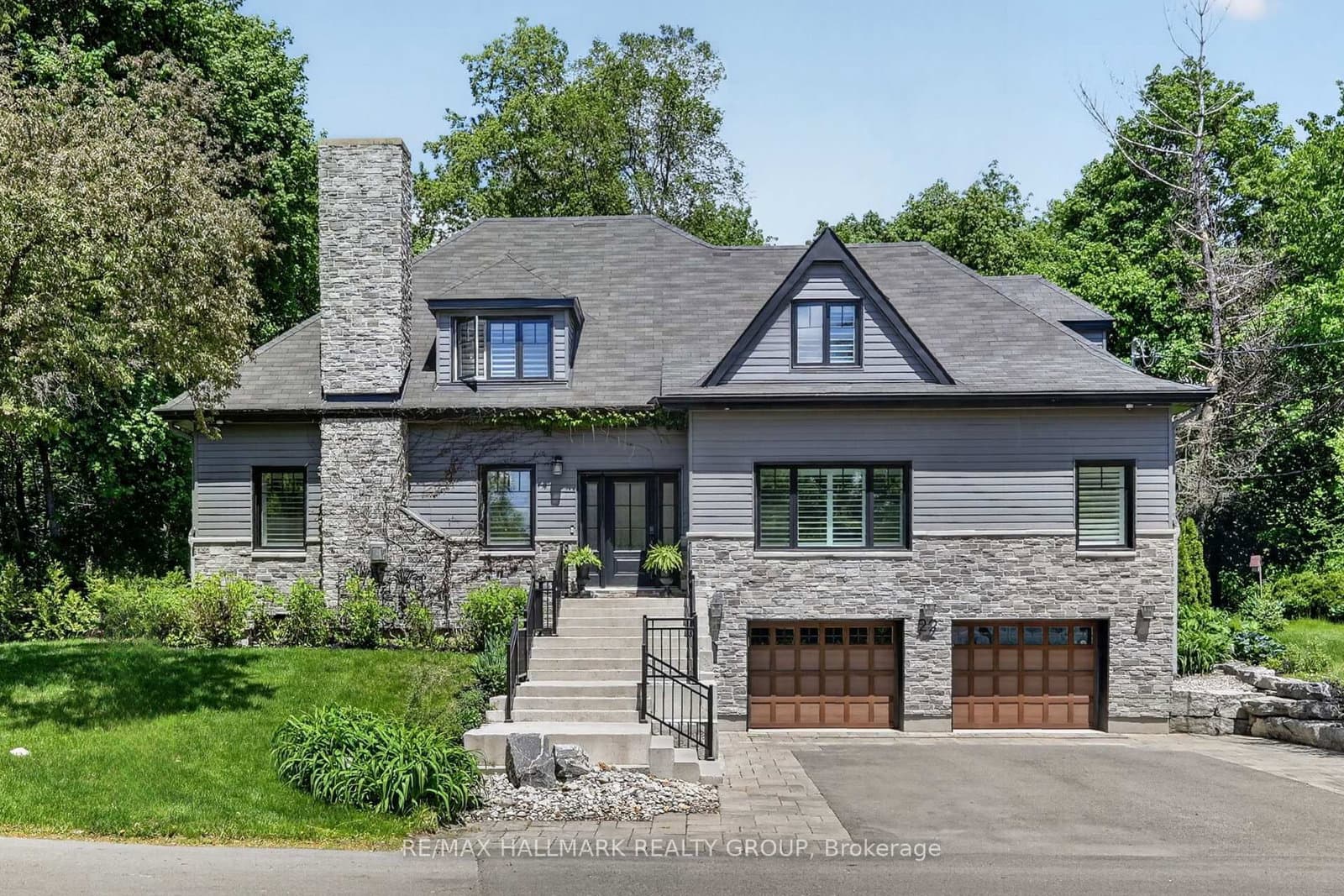 22 CEDAR Road, Gloucester, ON — photo 2