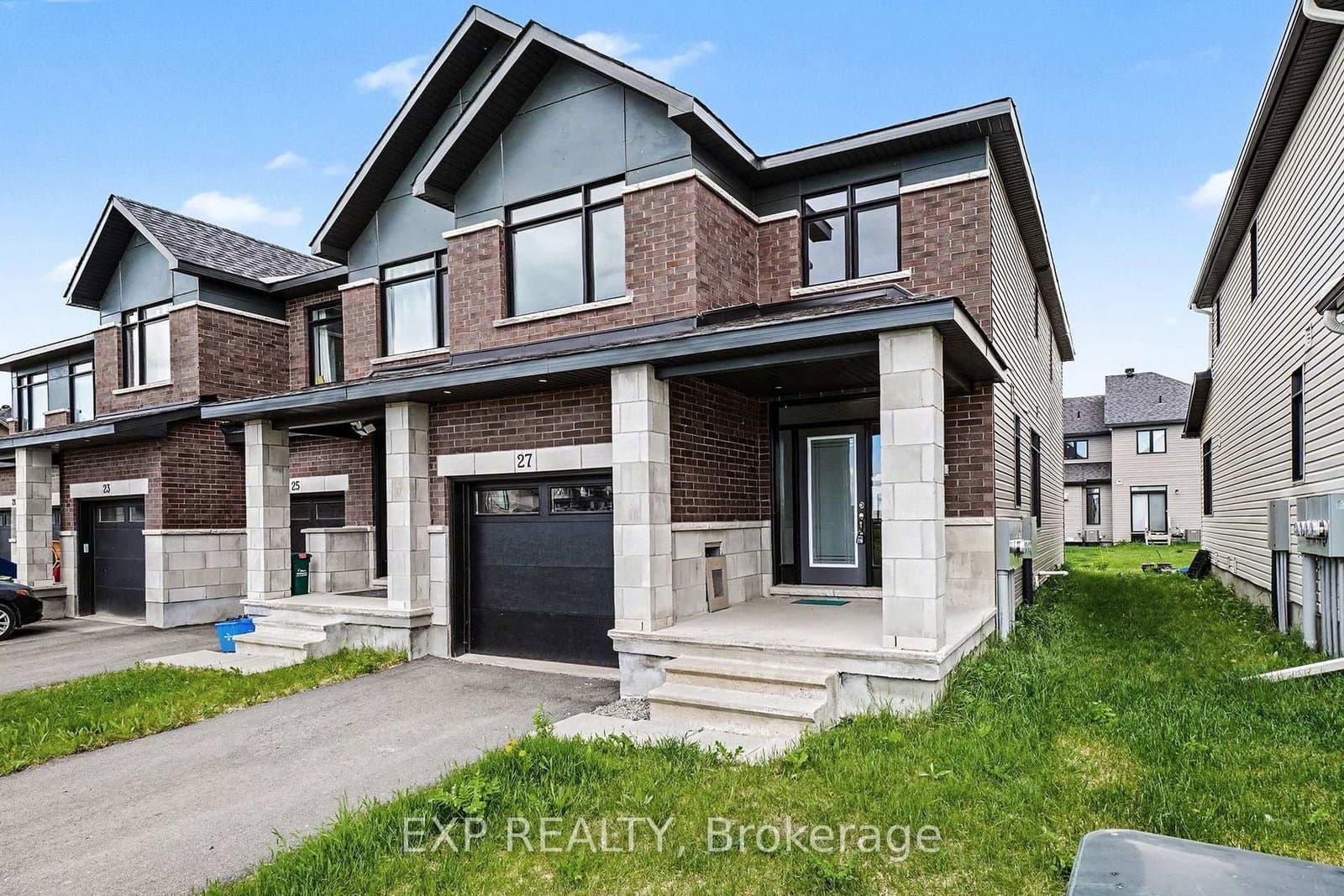 27 Moosonee Crescent, Ottawa, ON — photo 2