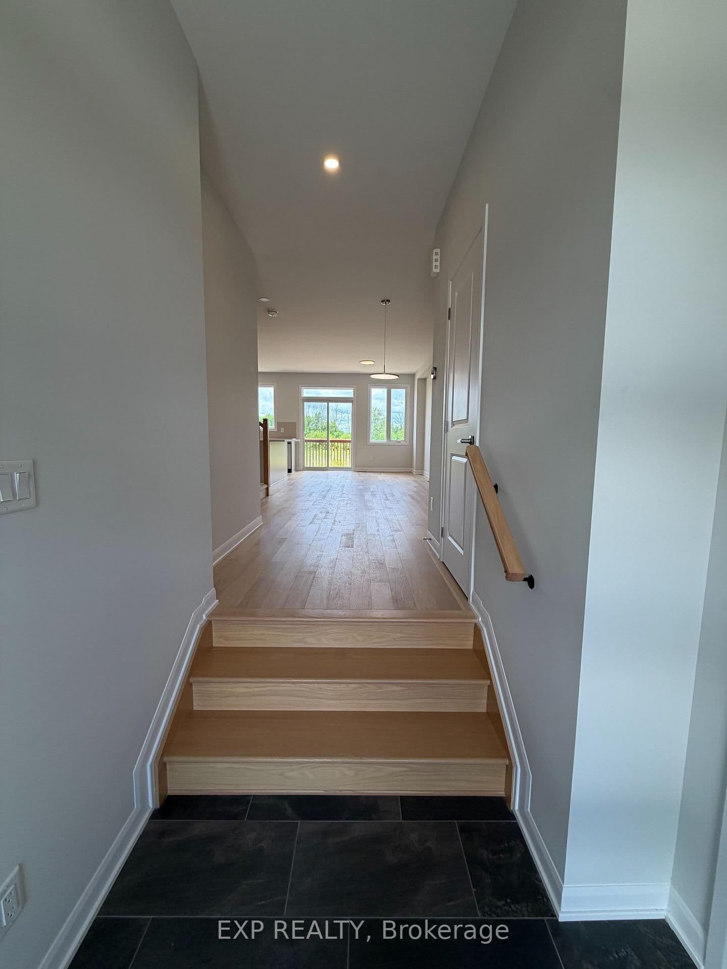 251 Bankside Way, Ottawa, ON — photo 2