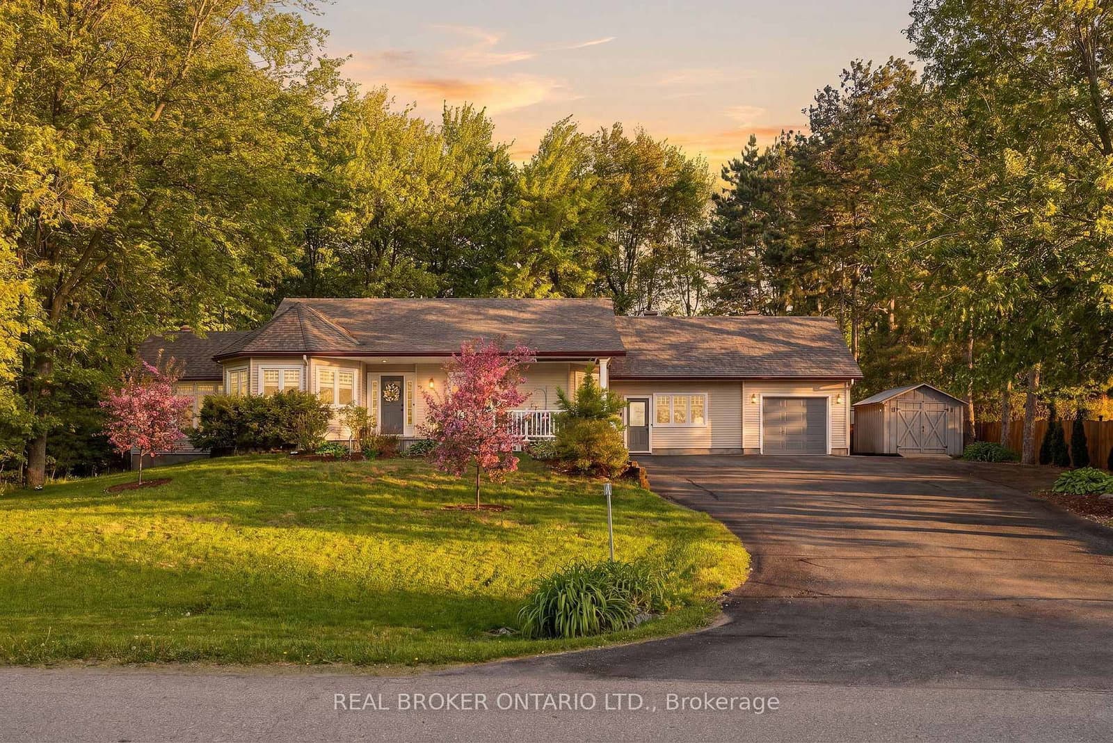 1249 Barnwell Crescent, Ottawa, ON