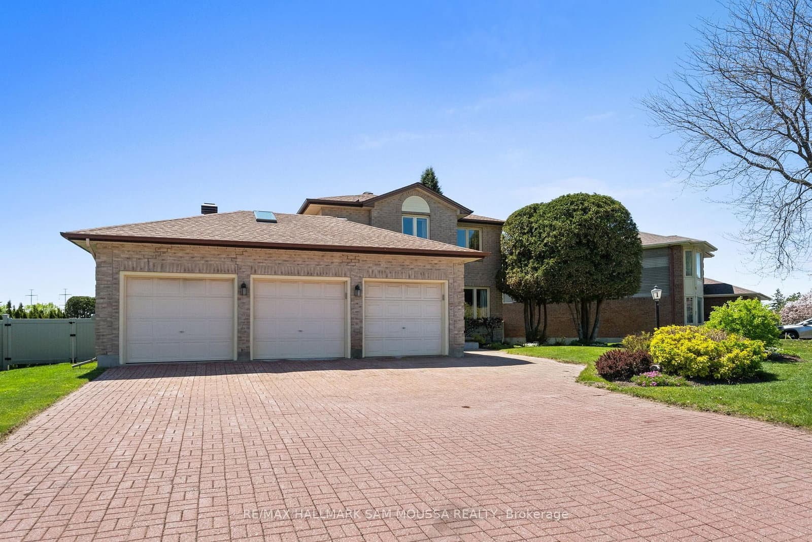 1 Willow Glen Drive, Ottawa, ON — photo 2
