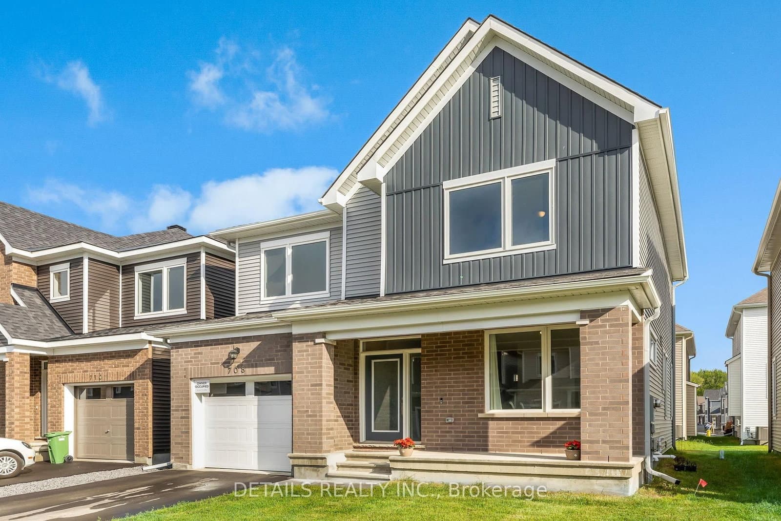 708 Vennecy Terrace, Ottawa, ON
