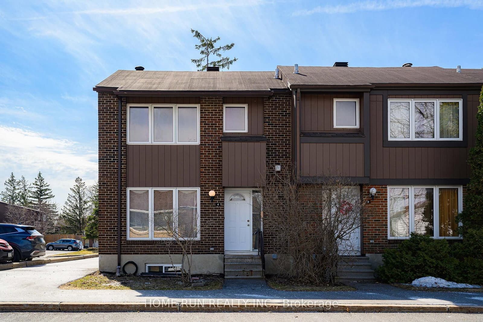 4 - 2111 Montreal Road, Ottawa, ON