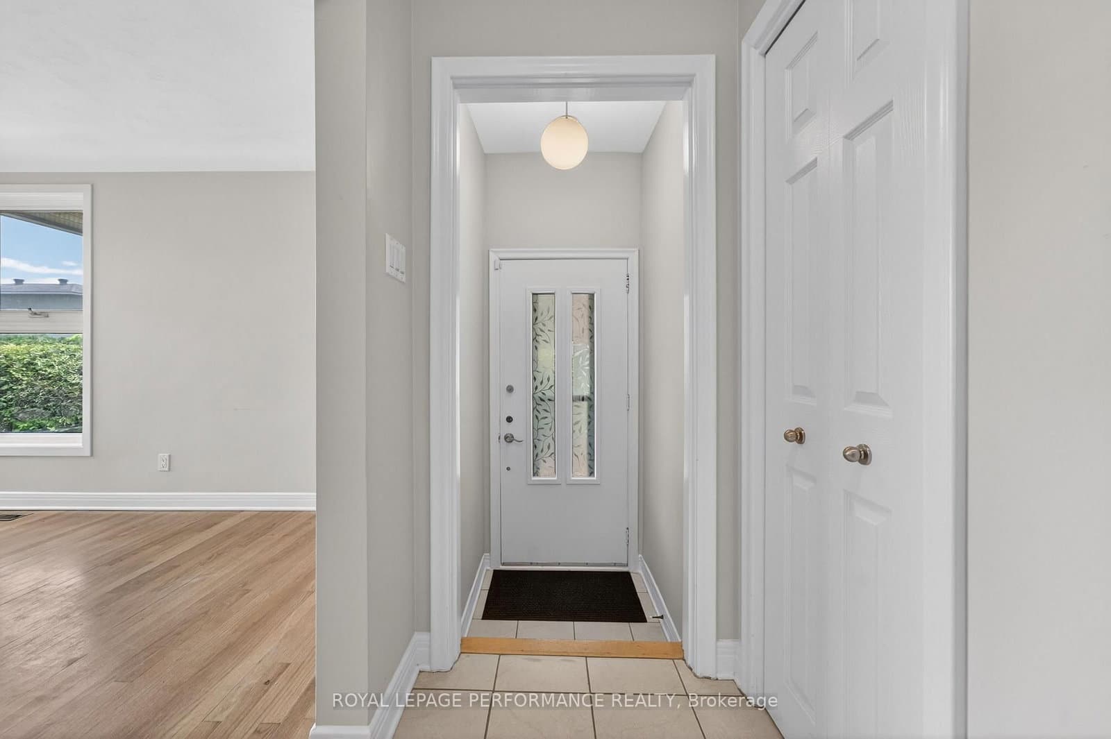 908 Innswood Drive, Ottawa, ON — photo 3