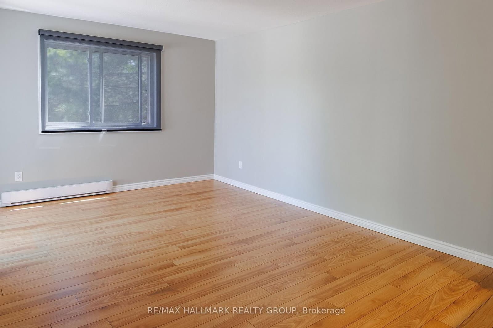406 - 280 Brittany Drive, Ottawa, ON — photo 3