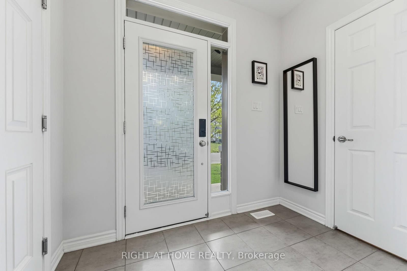 508 Roundleaf Way, Ottawa, ON — photo 3