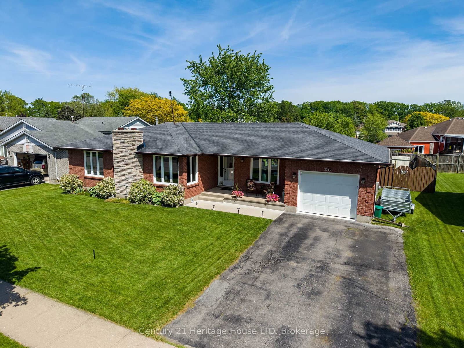 3742 Black Creek Road, Fort Erie, ON