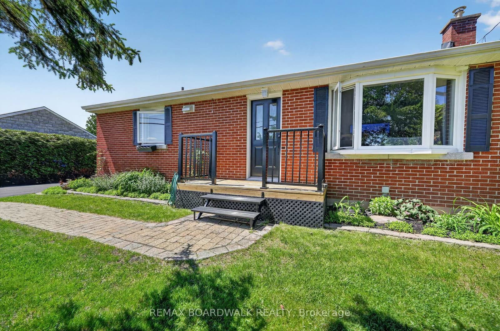 2548 MER BLEUE Road, Ottawa, ON