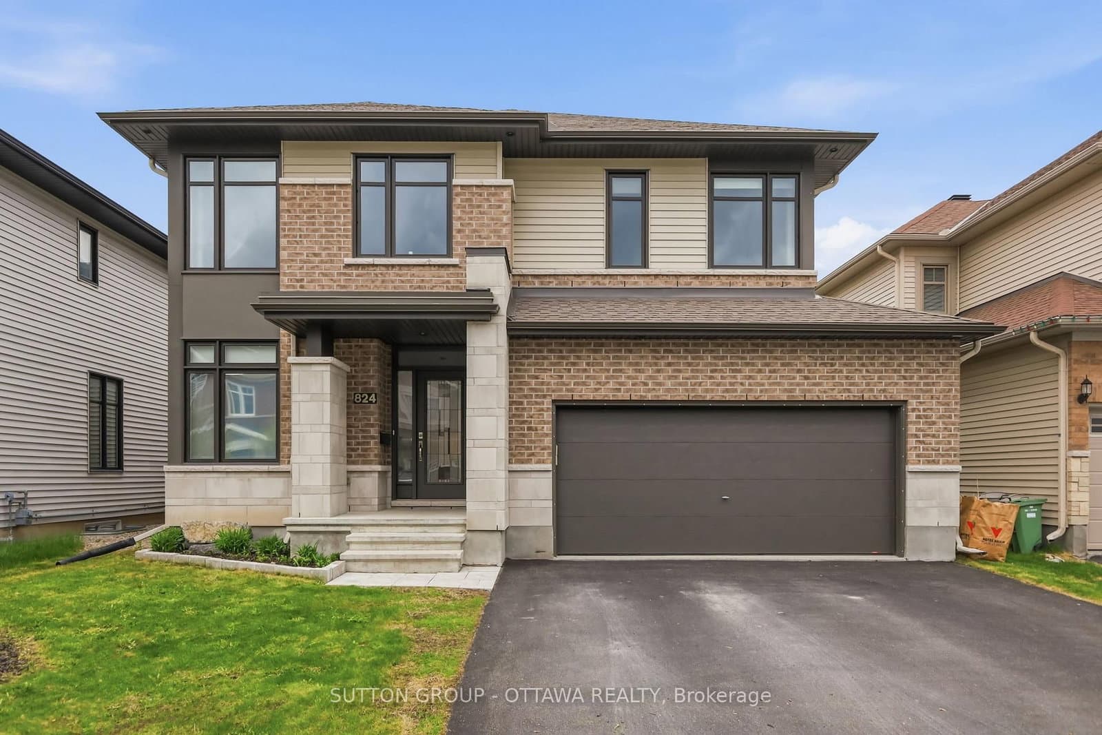 824 CONTOUR Street, Ottawa, ON