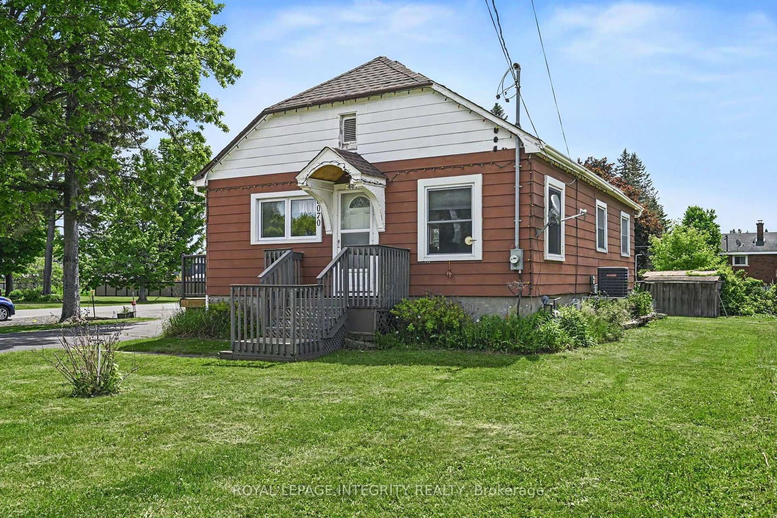 6070 Perth Street, Richmond, ON — photo 2