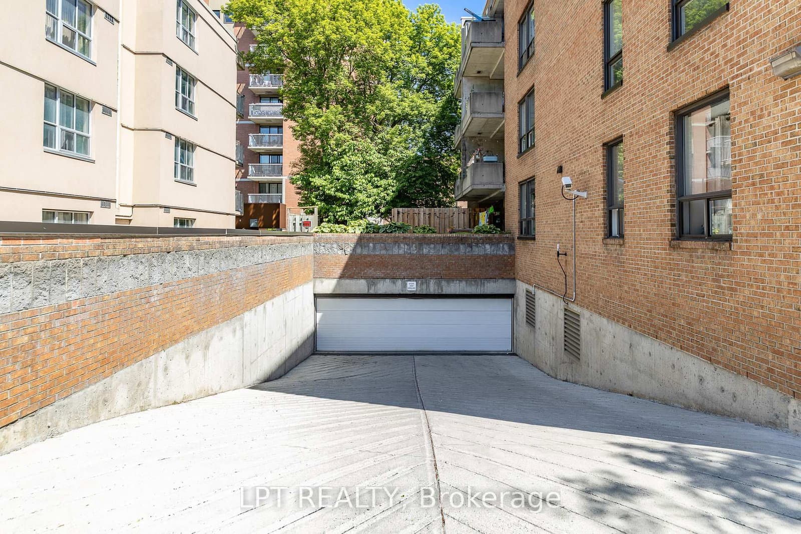 206 - 1177 Belanger Avenue, Ottawa, ON — photo 3