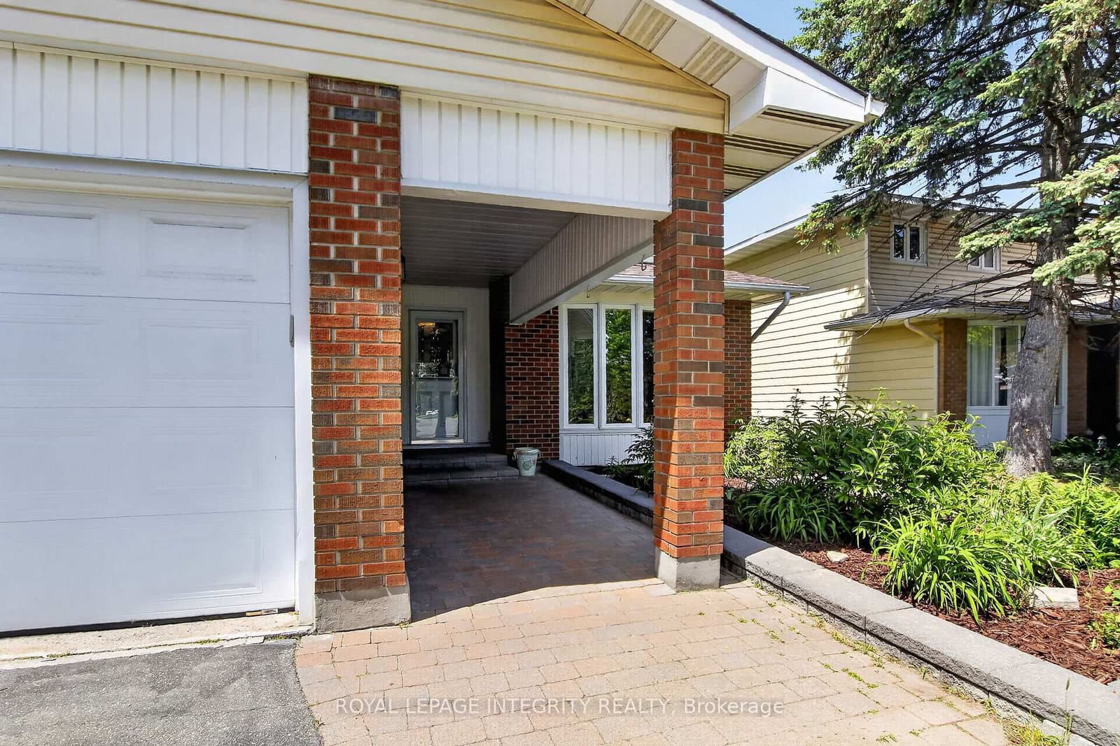 1646 Grey Nuns Drive, Orleans, ON — photo 2