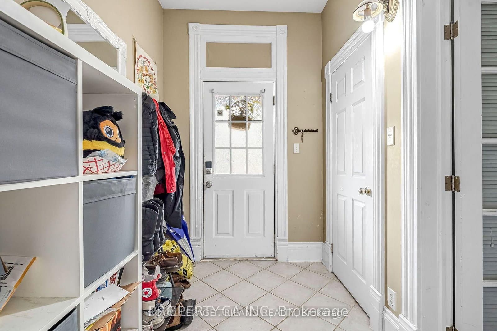 A - 23 Saunby Street, London North, ON — photo 2