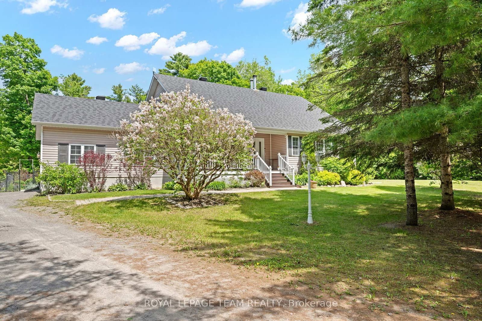 5040 Stonecrest Road, Ottawa, ON
