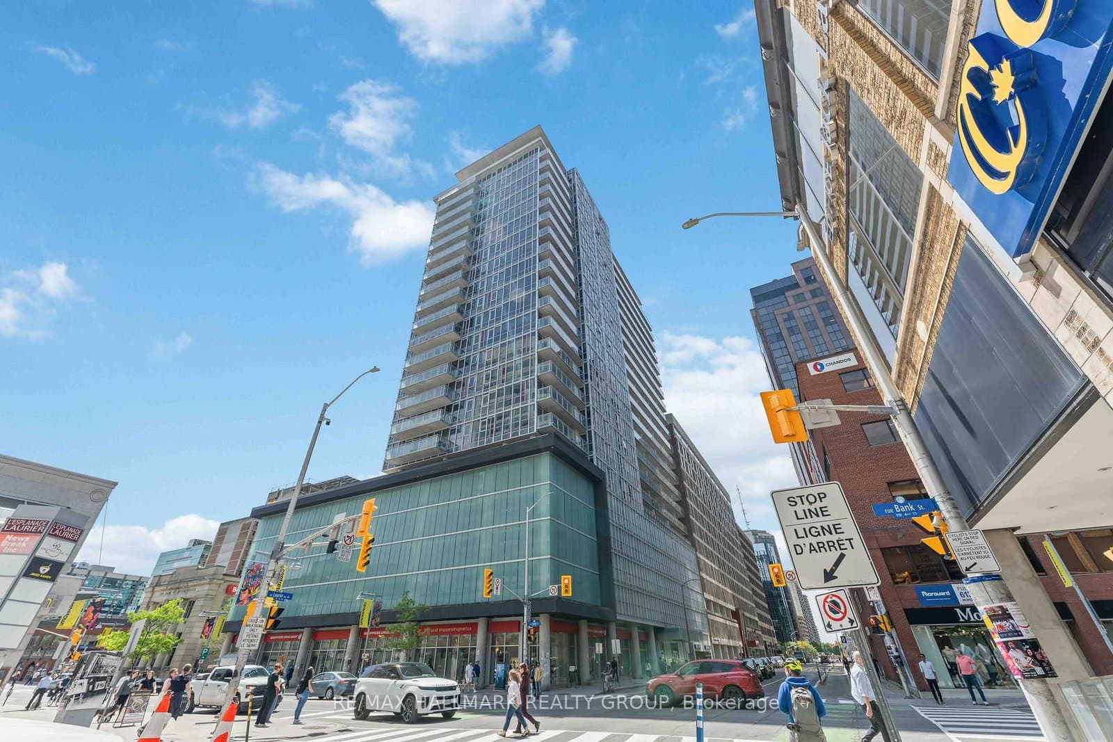 2110 - 324 Laurier Avenue, Ottawa, ON