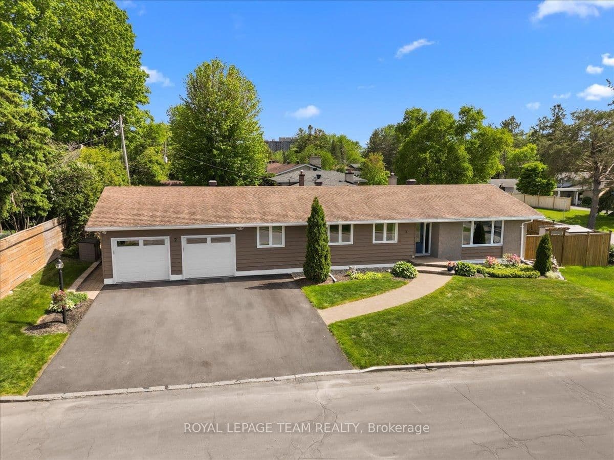 2 Lavina Crescent, Ottawa, ON