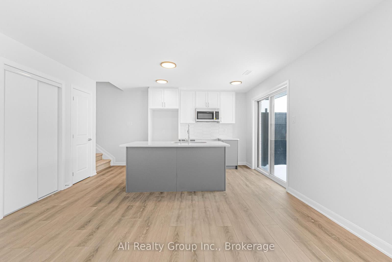 10 - 301 Glenroy Gilbert Drive, Ottawa, ON — photo 2