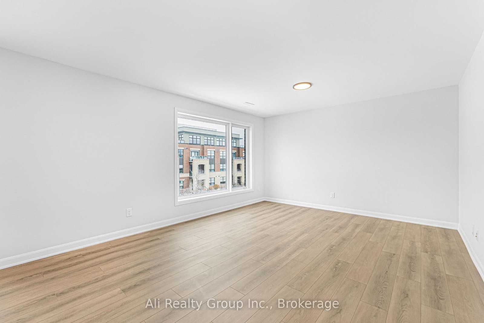 10 - 301 Glenroy Gilbert Drive, Ottawa, ON — photo 3