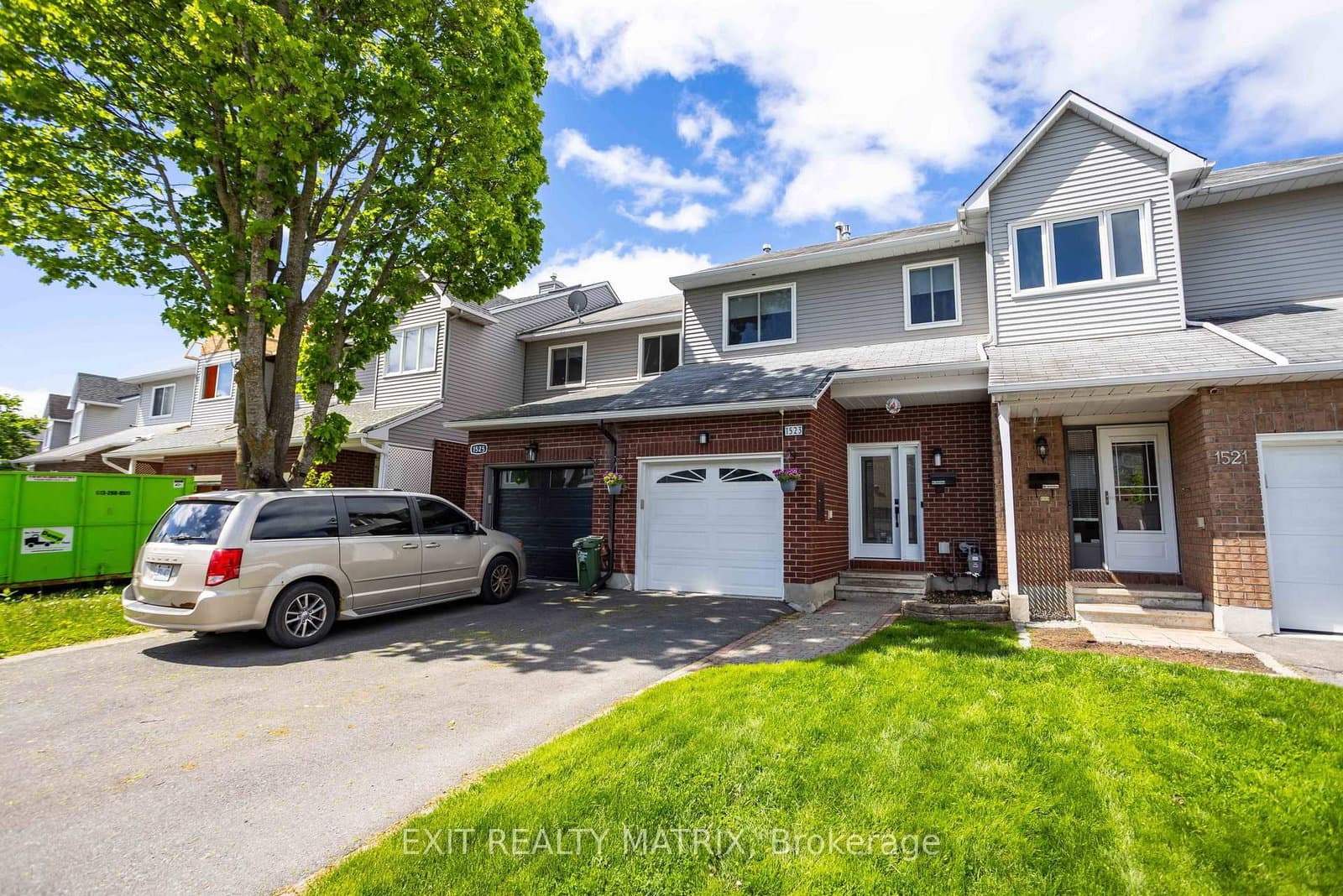 1523 Briarfield Crescent, Ottawa, ON — photo 2