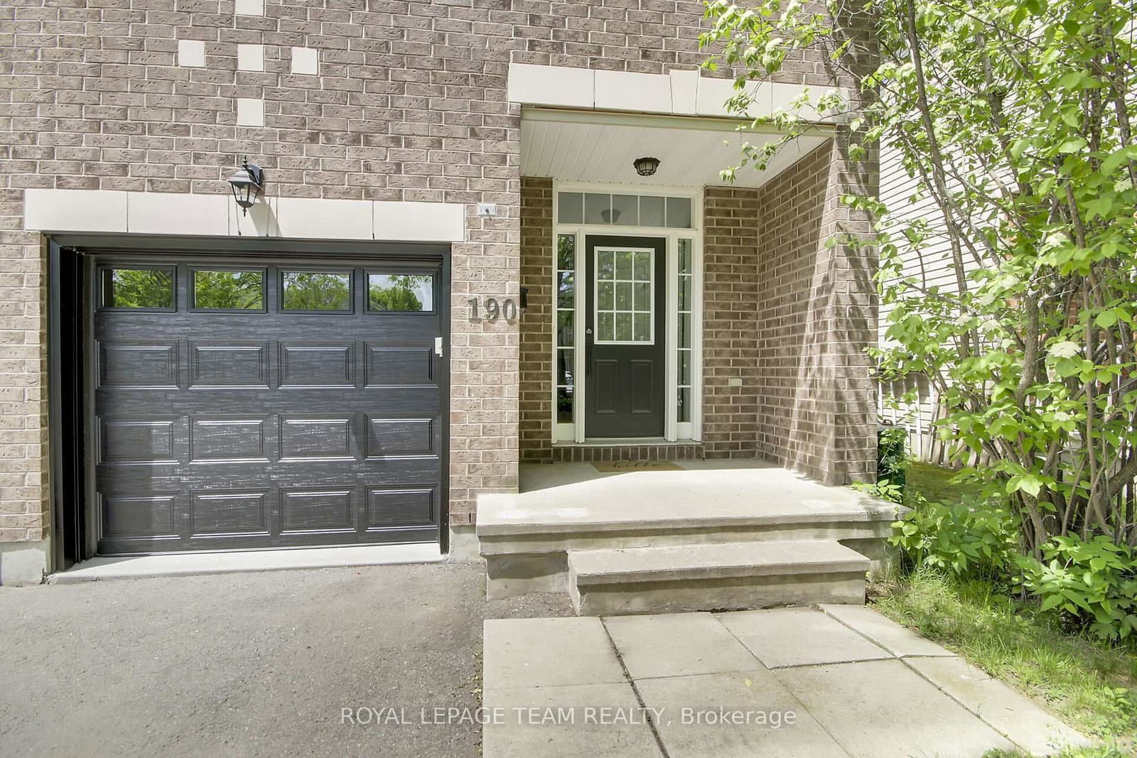 190 Saddlesmith Circle, Ottawa, ON — photo 2