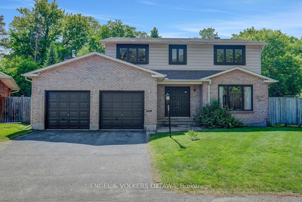 210 Cypress Court, Ottawa, ON