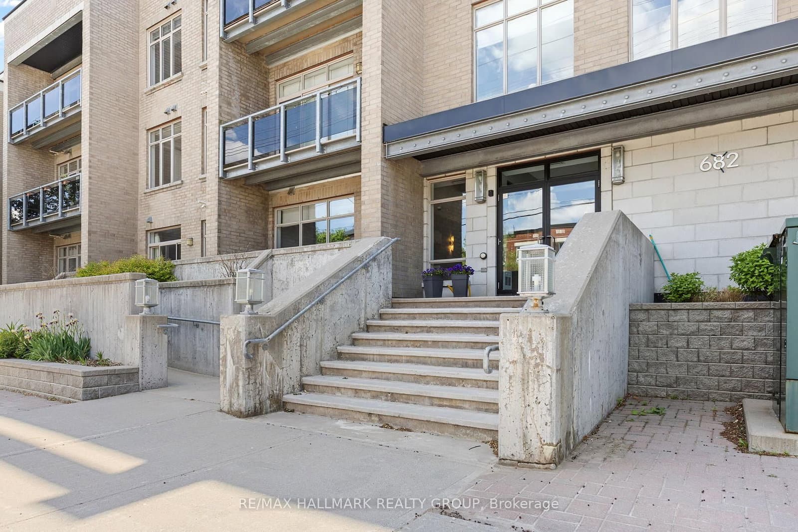 311 - 682 Churchill Avenue, Ottawa, ON