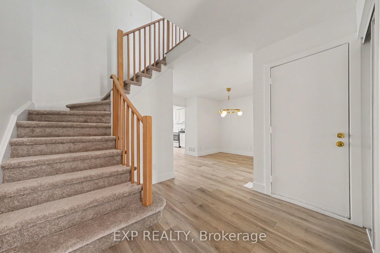 2043 Sunland Drive, Orleans, ON — photo 3
