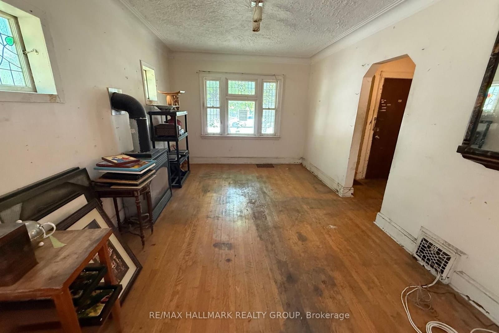 142 Clarendon Avenue, Ottawa, ON — photo 3