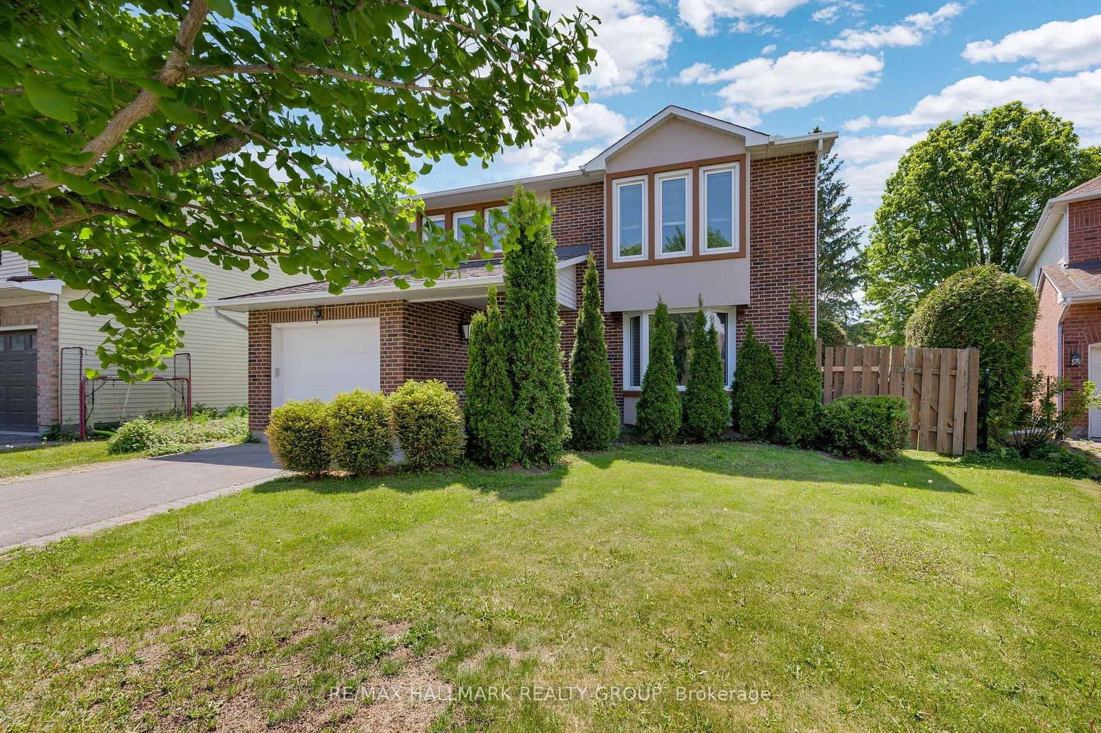 6202 Ravine Way, Orleans, ON — photo 2