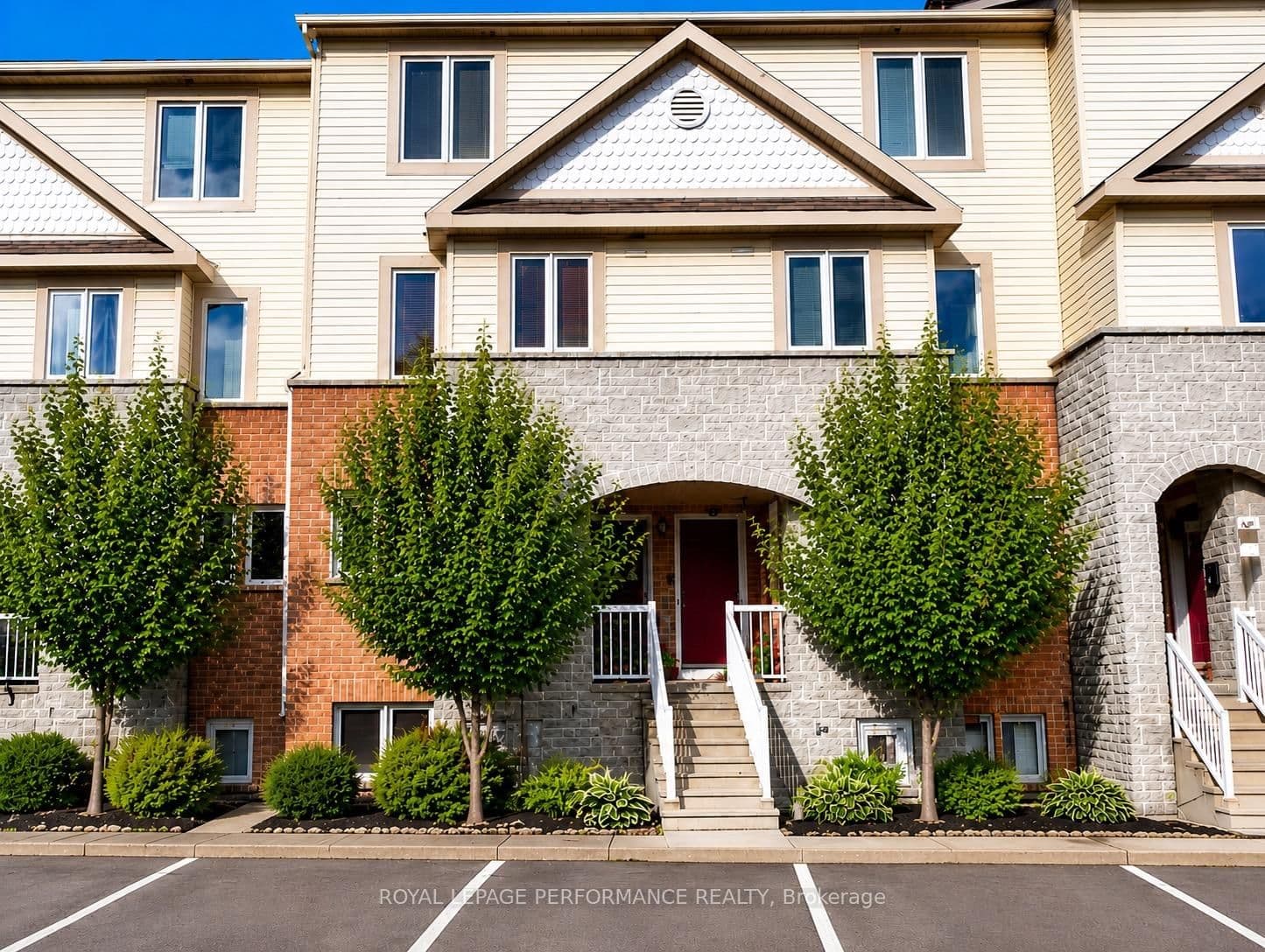 33 - 59 Strathaven Private, Ottawa, ON