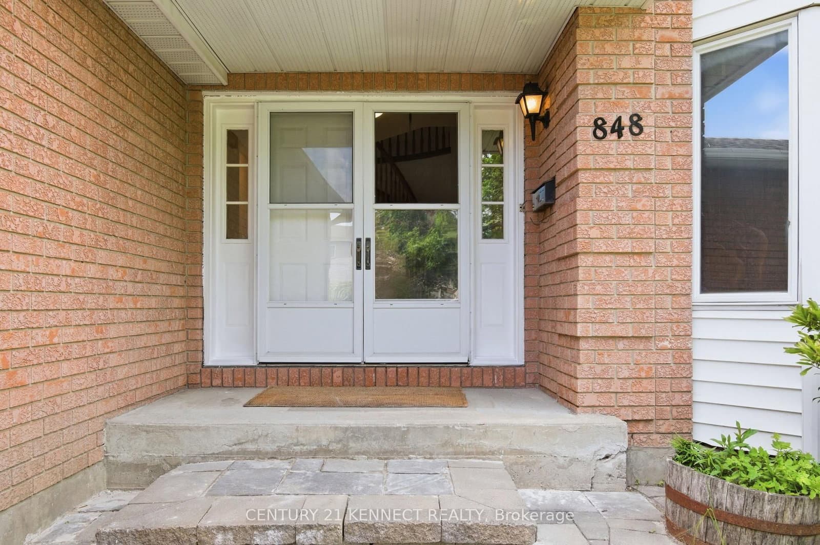 848 Fairlawn Avenue, Ottawa, ON — photo 3