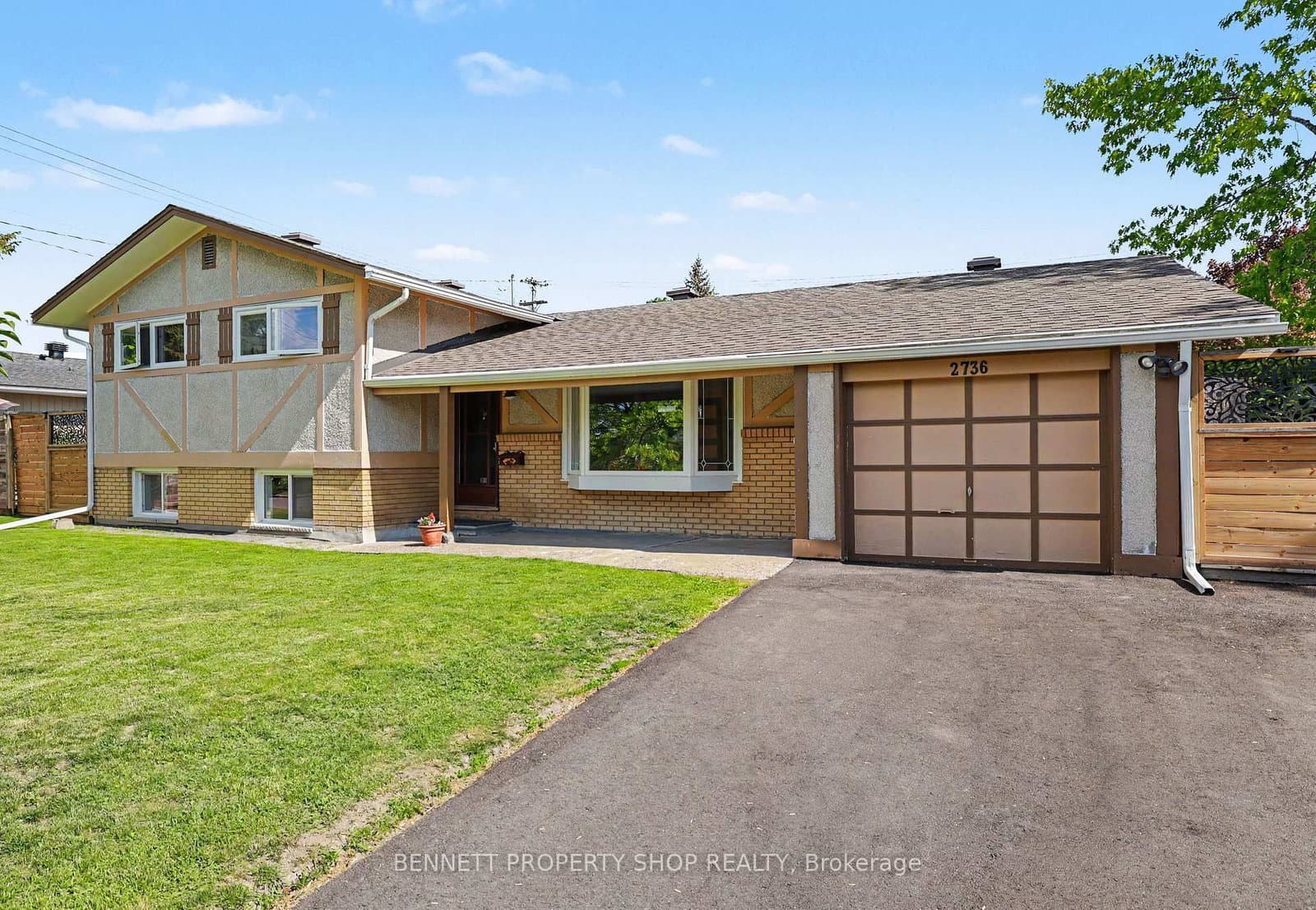 2736 Stone Crescent, Ottawa, ON