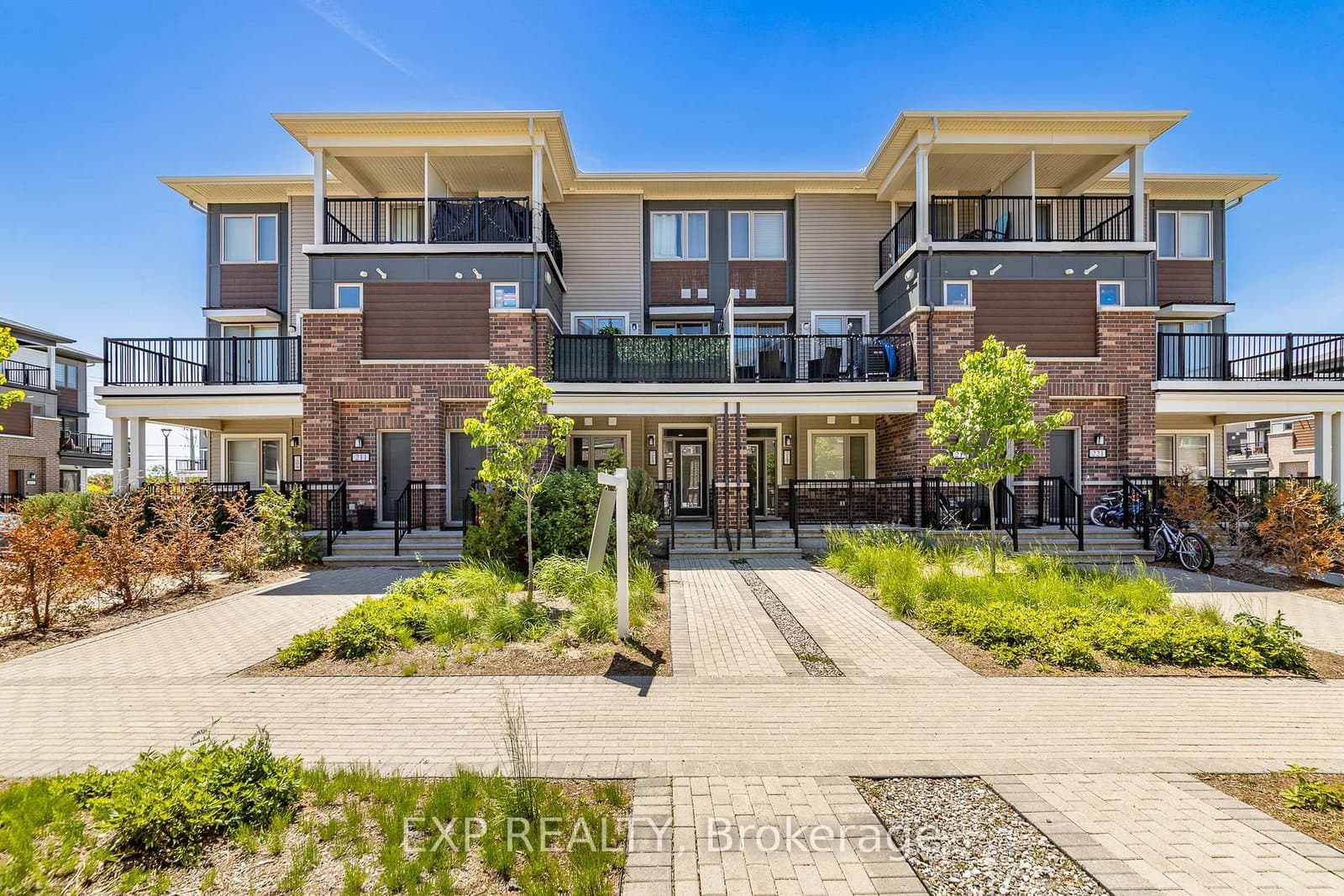 215 Lapland Private, Ottawa, ON