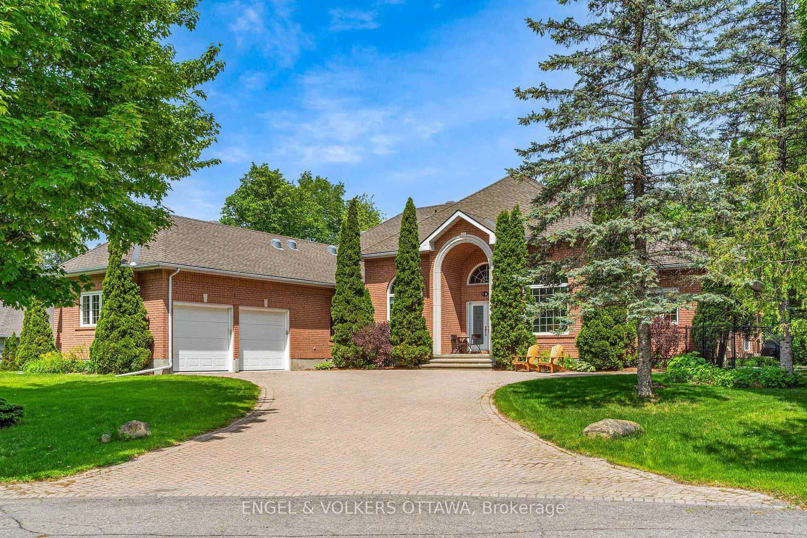 5 Countryside Green, Ottawa, ON