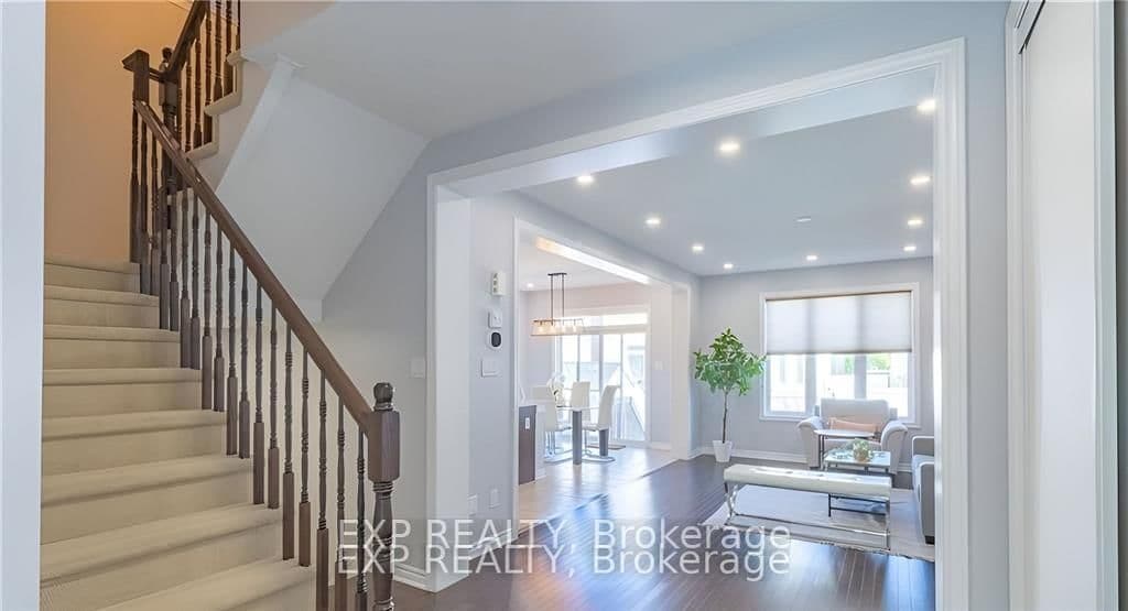 320 Autumnfield Street, Ottawa, ON — photo 3