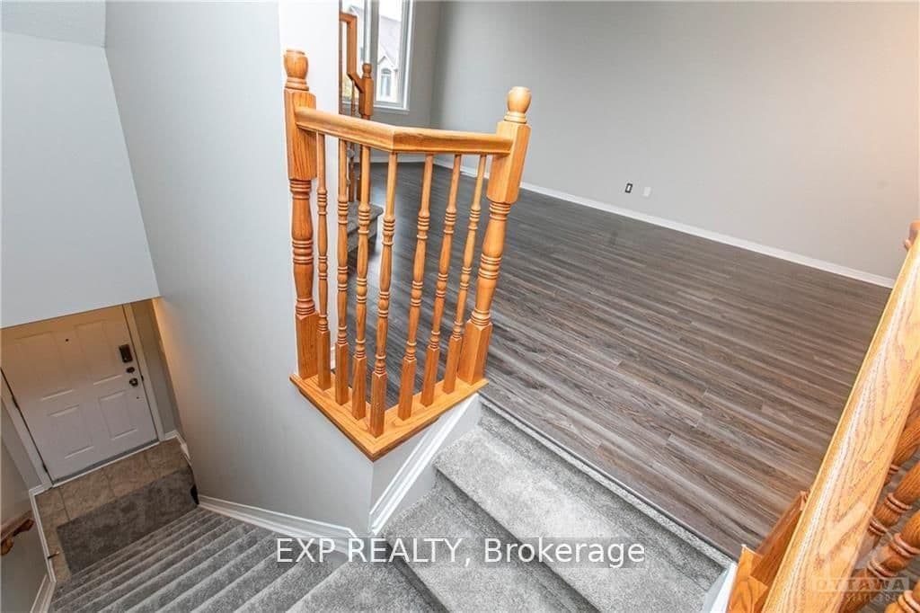 1512 Walkley Road, Ottawa, ON — photo 3
