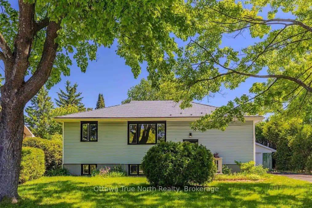 35 Tauvette Street, Ottawa, ON