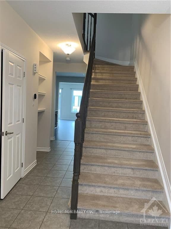 205 Merak Way, Ottawa, ON — photo 2