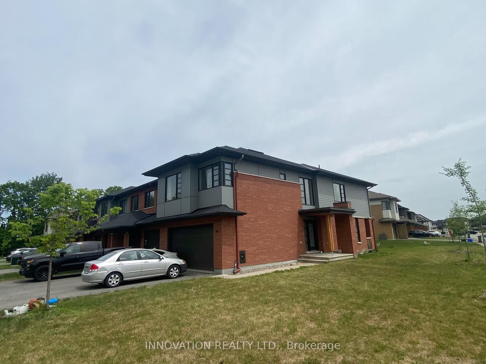 747 ACAI Way, Ottawa, ON