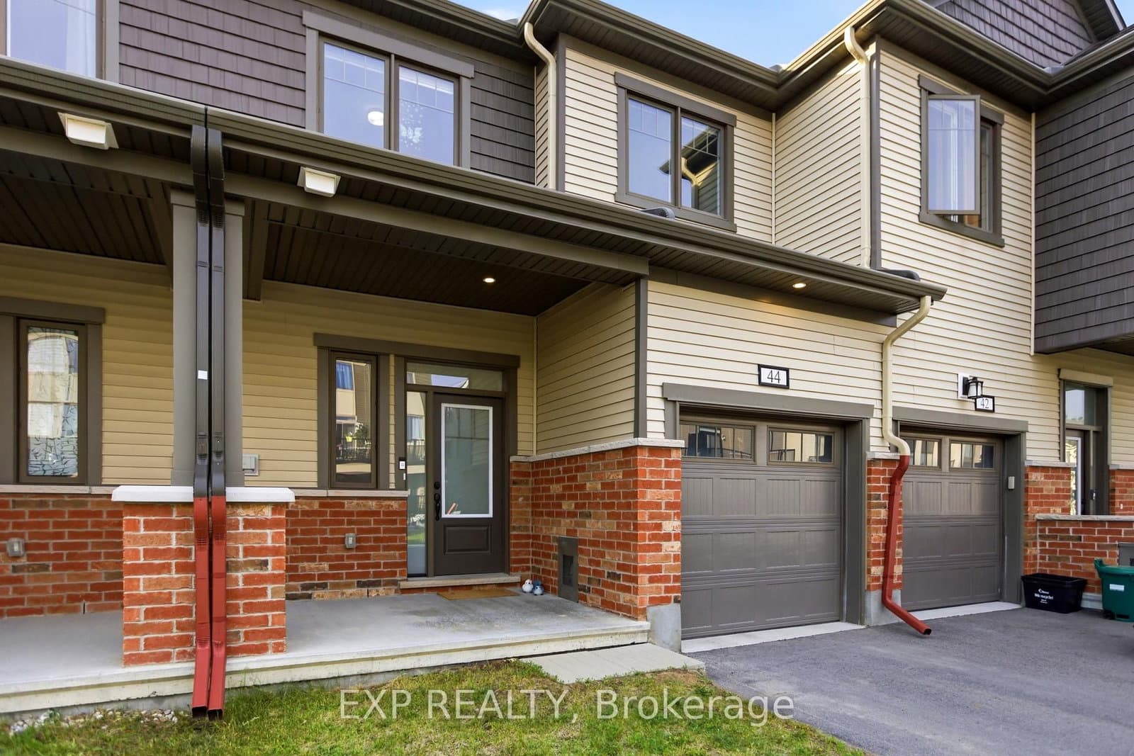 44 Lentago Avenue, Ottawa, ON — photo 2