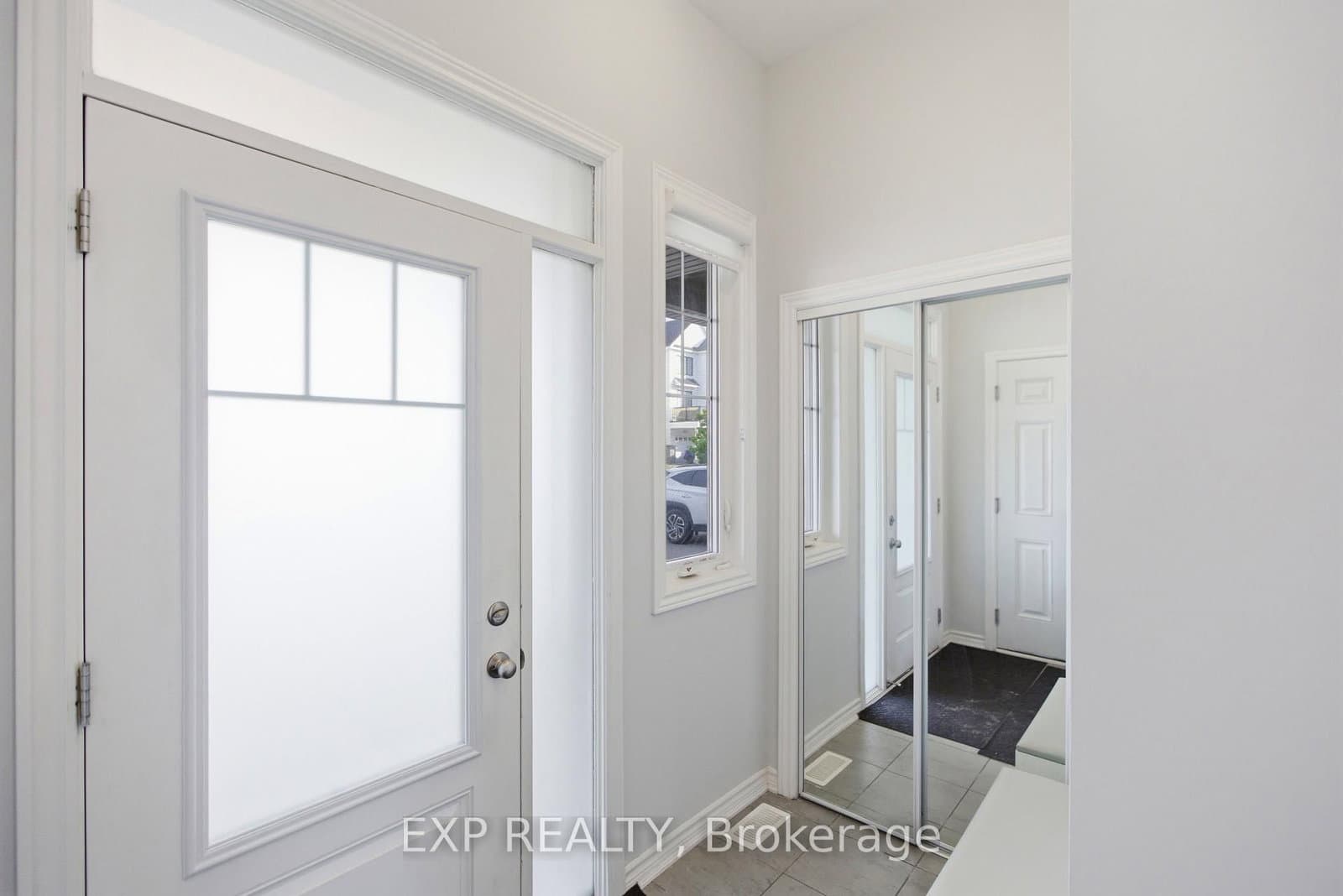 44 Lentago Avenue, Ottawa, ON — photo 3