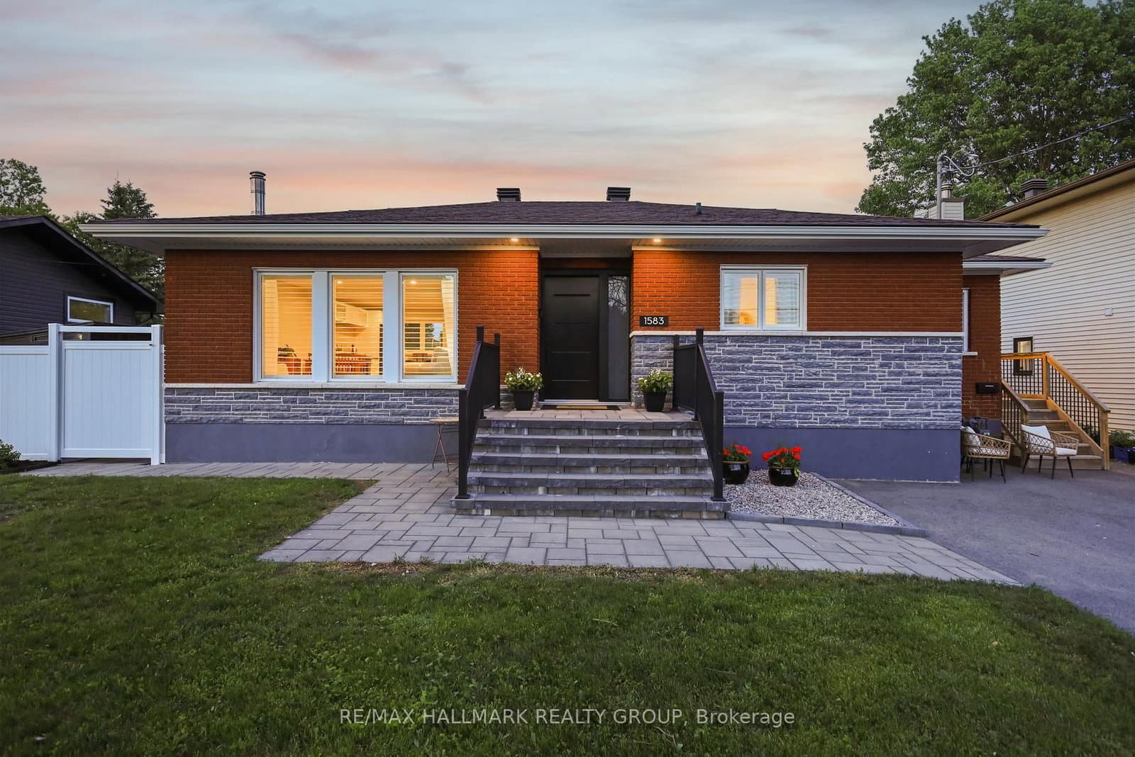1583 MAXIME Street, Ottawa, ON