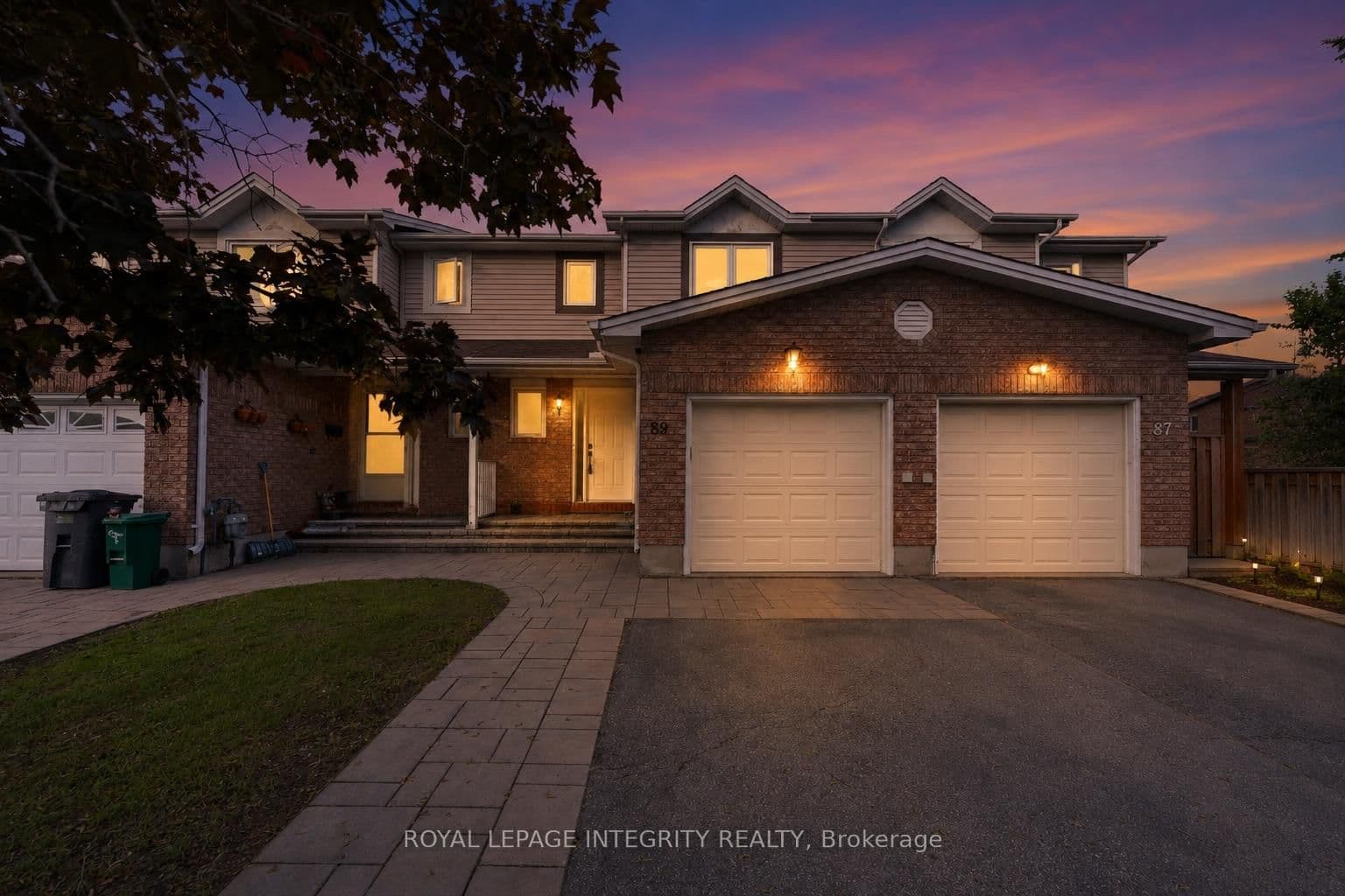 89 BURLINGTON Crescent, Ottawa, ON — photo 3