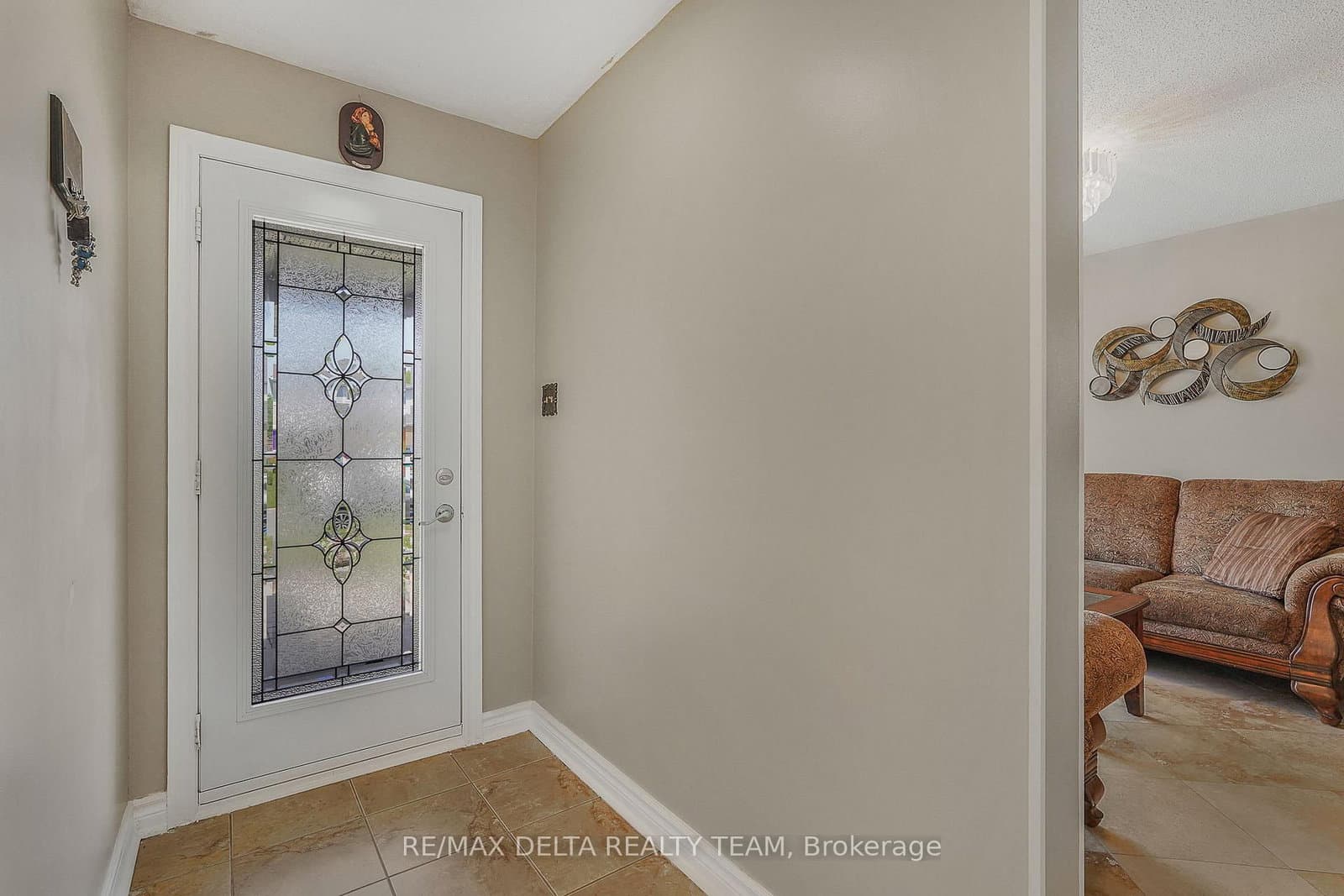 890 Bideford Street, Ottawa, ON — photo 3