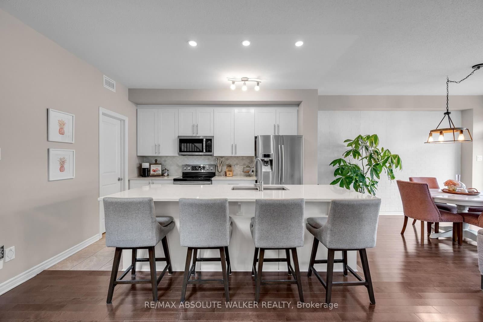 400 Gerry Lalonde Drive, Ottawa, ON — photo 3